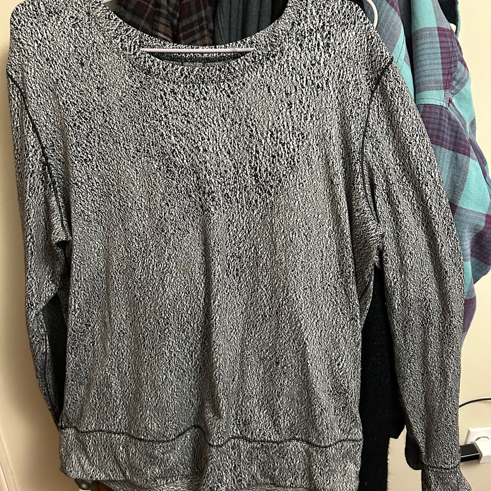 Lululemon Athletica Black and White Patterned Top